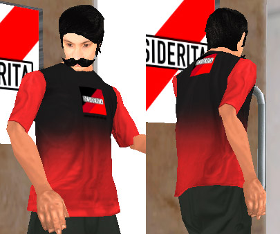 captura de Coffe probándose la remera desiderita